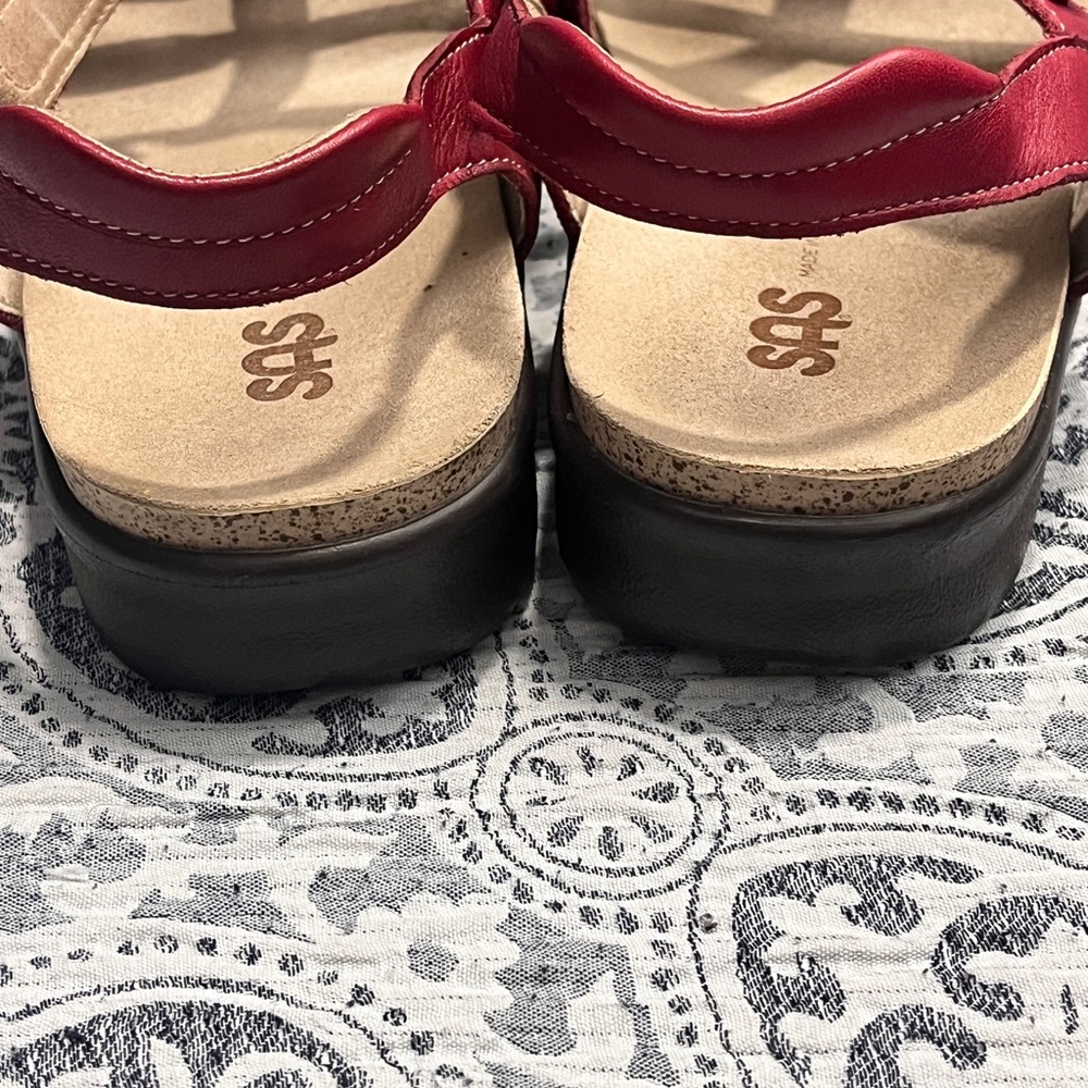 SAS Sorrento - T-Strap Red Leather Sandal size 10 - Picture 7 of 10